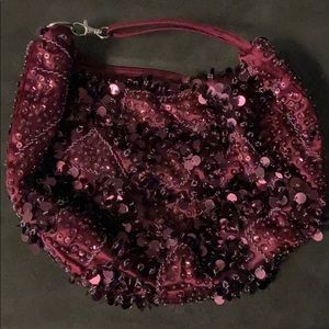 Perfect purse for the holiday season!!